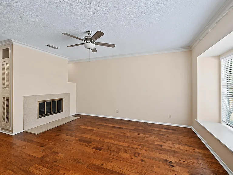 3721 Wakeforest St — Photo 5