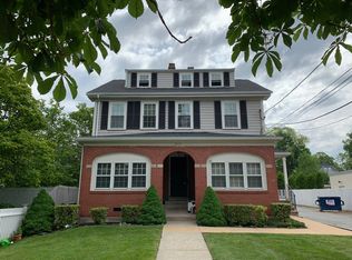 314 Hope St APT 5, Bristol, RI 02809