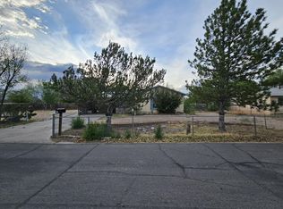 4631 Sun Valley Dr SW, Albuquerque, NM 87105