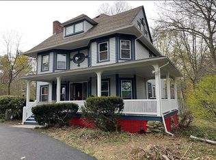 832 Bloomingburg Rd, Bloomingburg, NY 12721