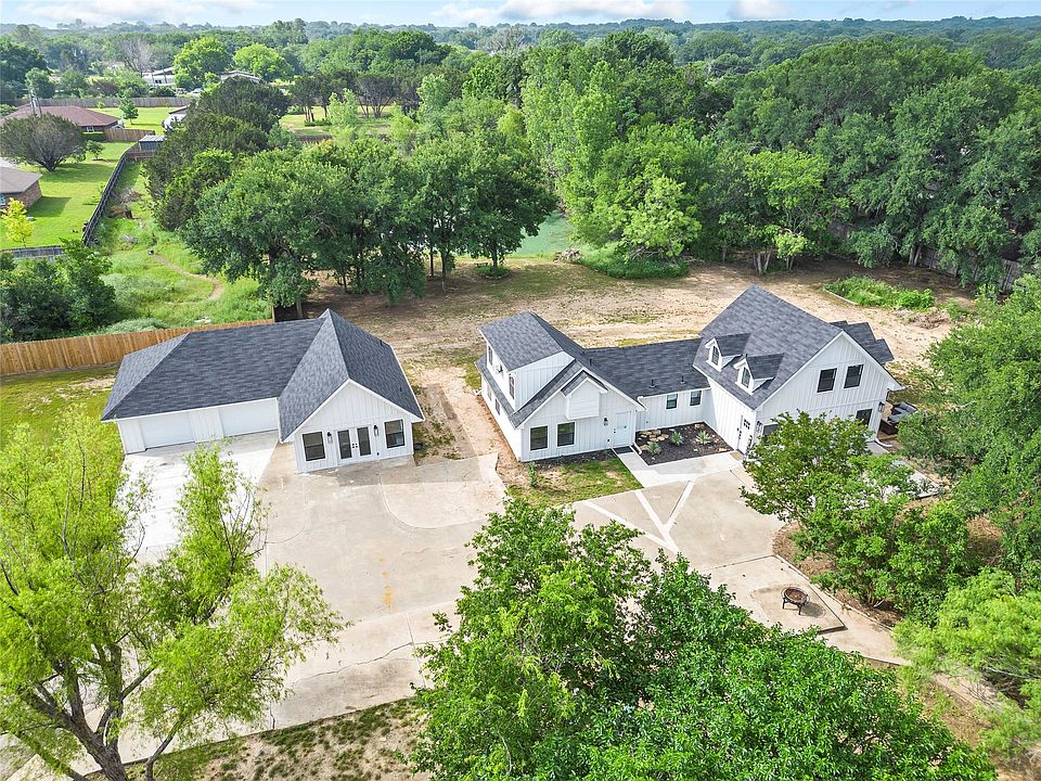 1st image of 3225 Betty Ct