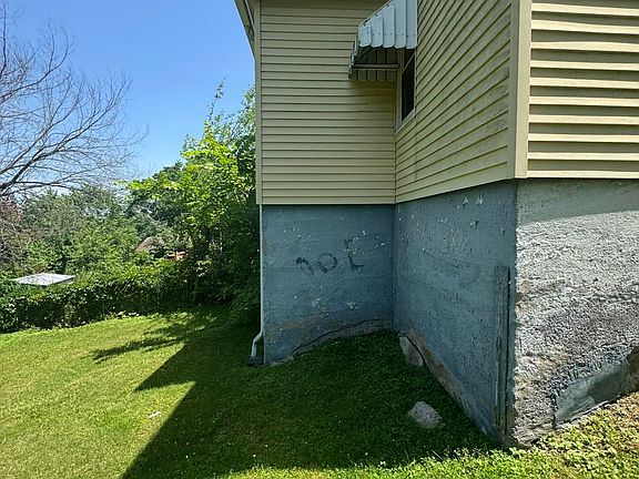 4th image of 17 Pulaski St