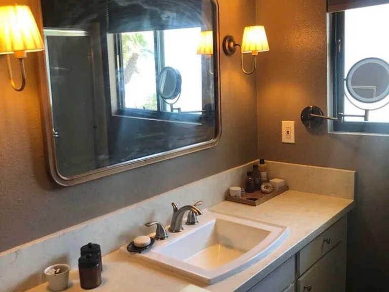 1480 E Palm Tree Dr — Photo 13