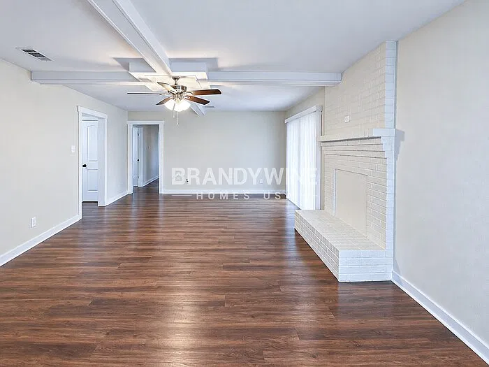3 bed, 2.0 bath, 1631 sqft, $2,195 — Photo 4