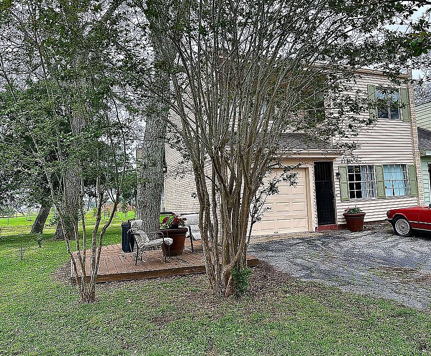Front of townhouse, side yd.