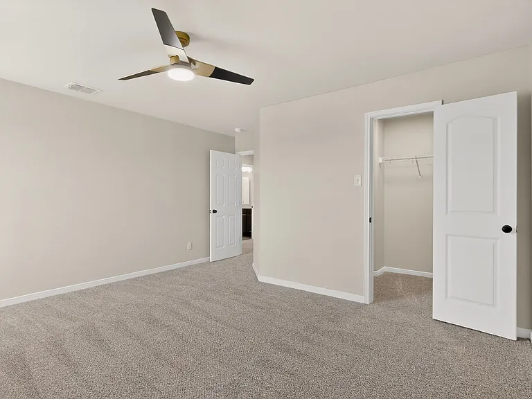 11914 Latour Valley — Photo 23