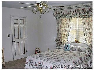 4th image of 26 Vienna Woods Dr