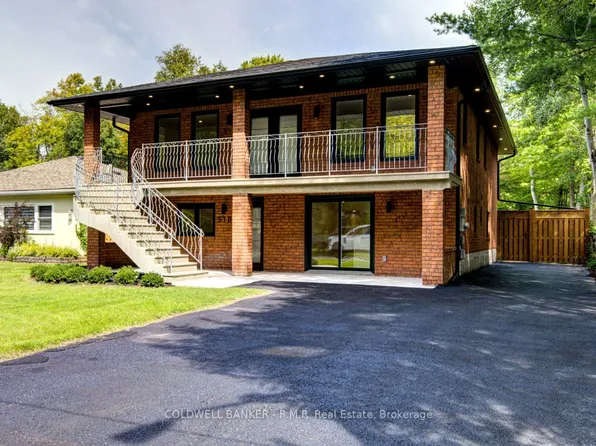57 38th St N, Wasaga Beach, ON L9Z 2B5