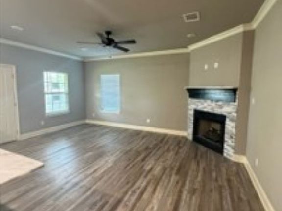 3rd image of 7631 Kempton Park Dr