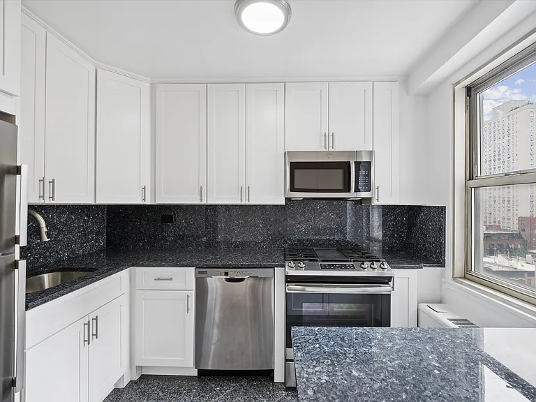 401 E 86th St #12K — Photo 9