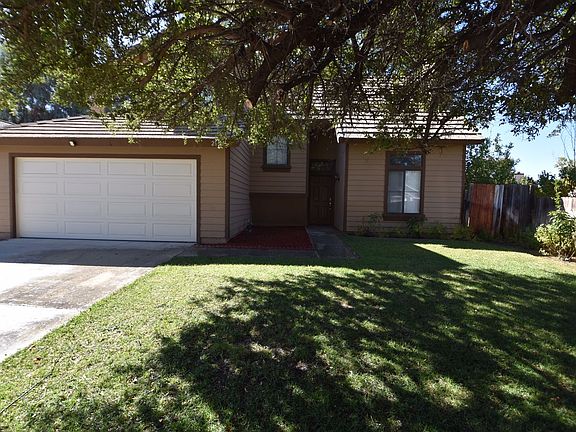 3rd image of 26007 Summer Dawn Ct