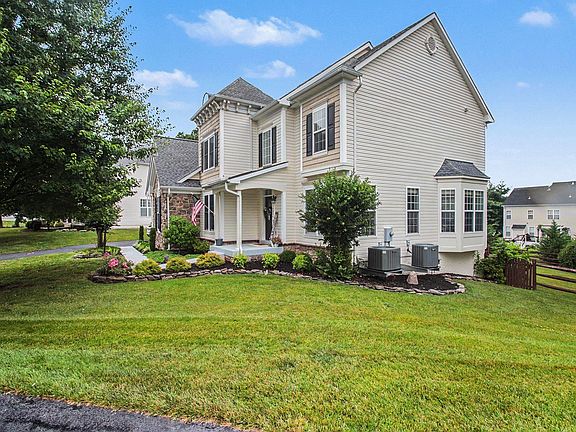3rd image of 4056 Shrayer Ct