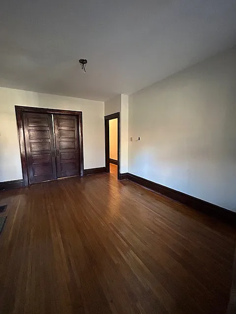 2 bed, 1000 sqft, $1,500 — Photo 3
