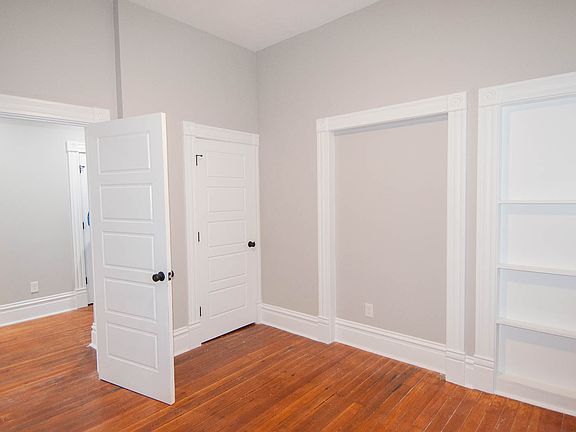 3rd image of 3236 California Ave Floor 2