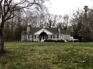 4200 Fulton Dr, Knoxville, TN 37918