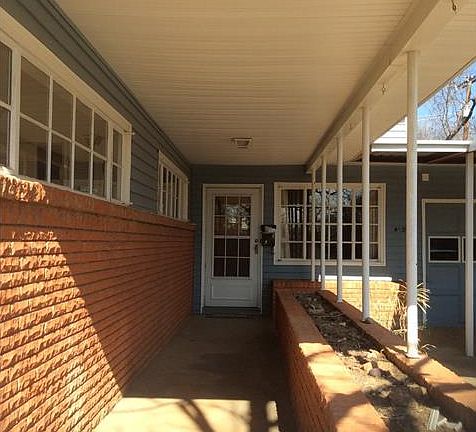 3rd image of 6829 Park Place Dr
