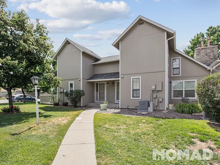 2629 S Xanadu Way #A — Photo 1
