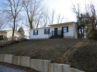 100 Tralee Dr, Paducah, KY 42003