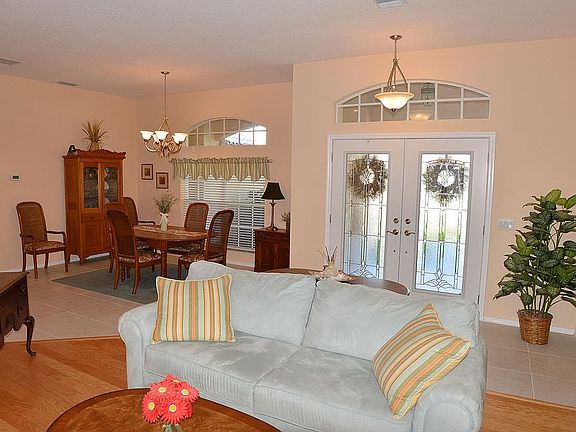 5th image of 521 Lake Of The Woods Dr