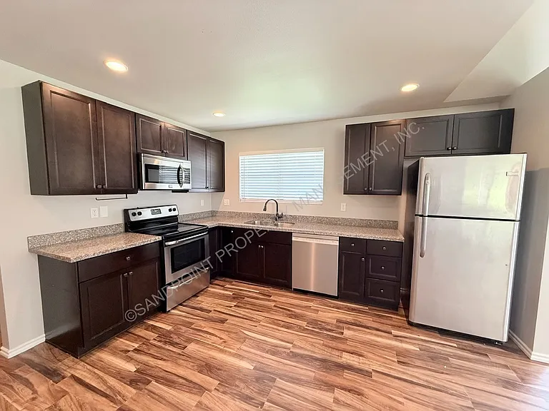 2087 Lower Pack River Rd — Photo 22