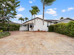 6851 SW 130th Ave, Miami, FL 33183