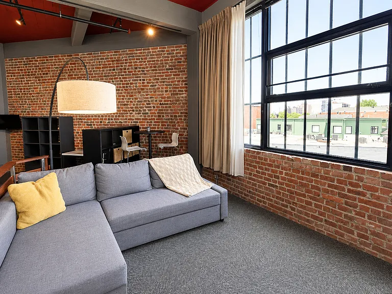 101 W Marshall St #49 — Photo 18