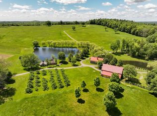 14 Bartlett Road, Kensington, NH 03833