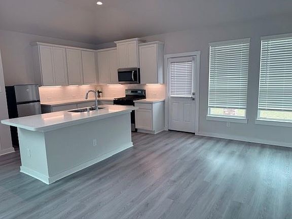 5th image of 7838 Ruth Ravine Ct