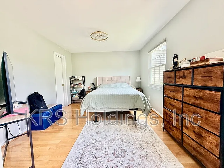 4232 Stockbridge Dr — Photo 12