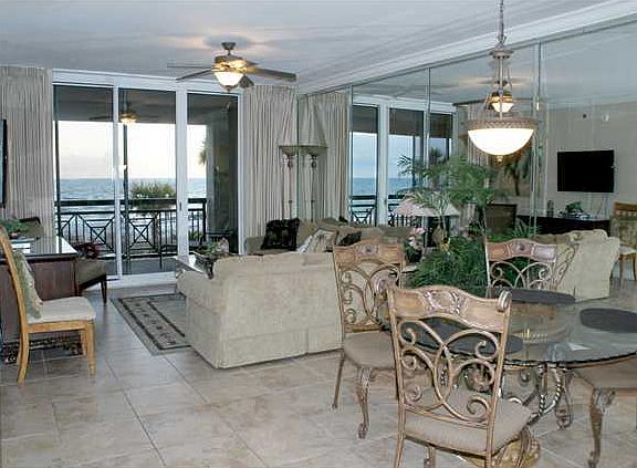 2nd image of 1150 Santa Rosa Blvd Unit 206