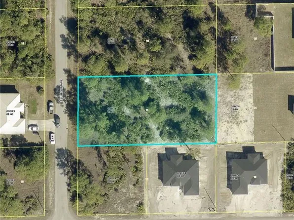 1402 Plumosa AVE, LEHIGH ACRES, FL 33972