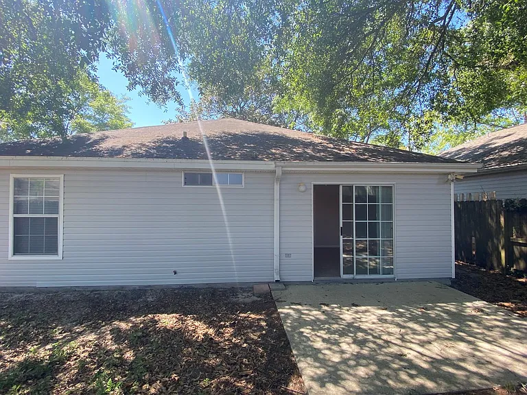113 Oakhill Ave — Photo 14