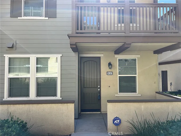 905 N Purple Sage Dr #F — Photo 2