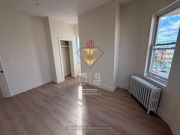 2nd image of 530 Westside Ave #3