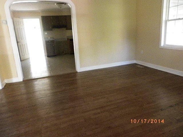 2nd image of 2094 Winchester Rd