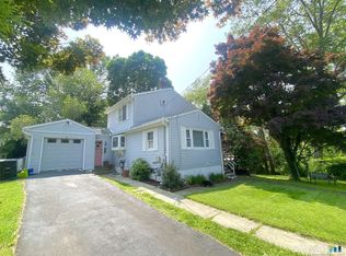 50 Howe St, Milford, CT 06460