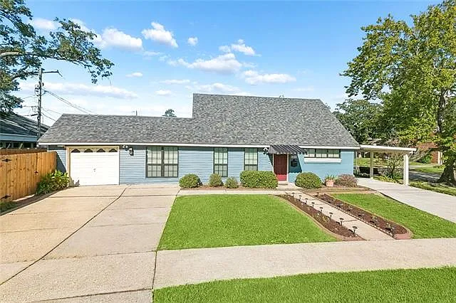 3 bed, 2.5 bath, 1950 sqft, $3,000 — Photo 1
