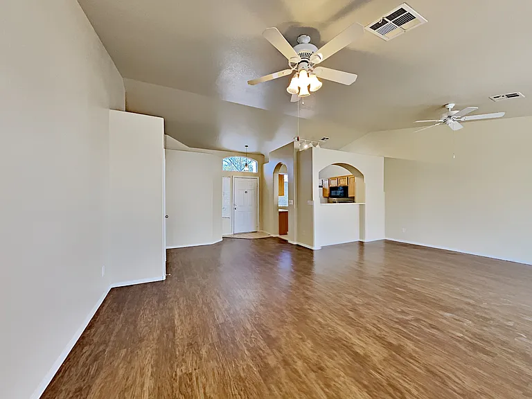 918 Blue Arroyo Dr — Photo 5