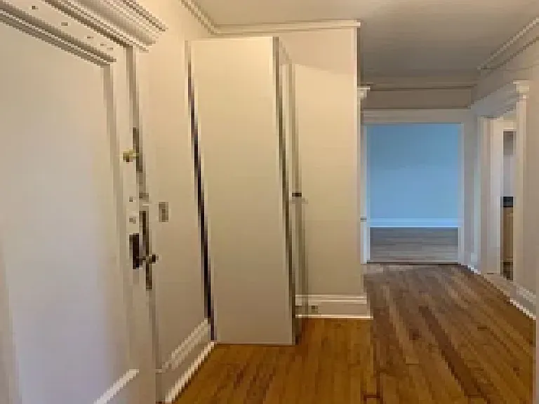 51 Park Dr — Photo 3
