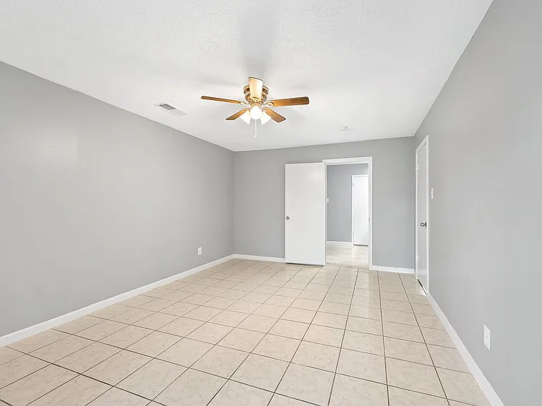 1363 Westgreen Blvd — Photo 33