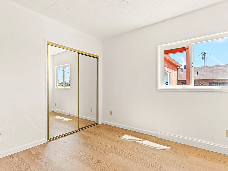 1015 82nd Ave — Photo 16