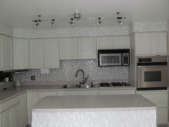 4th image of 9937 S Mulberry Ave