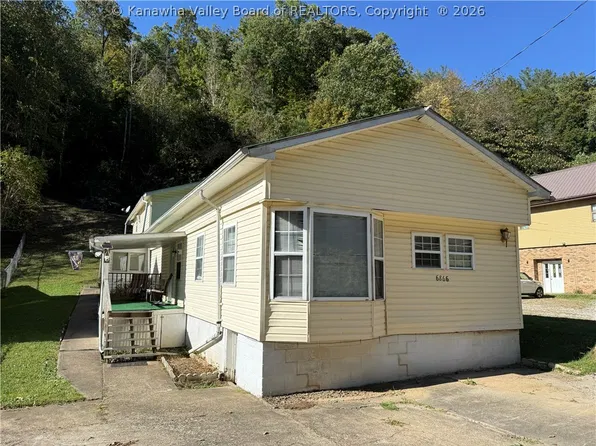6866 Price Branch Rd, Danville, WV 25053