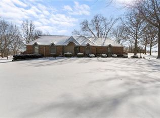 9707 Middleton St, Lees Summit, MO 64086