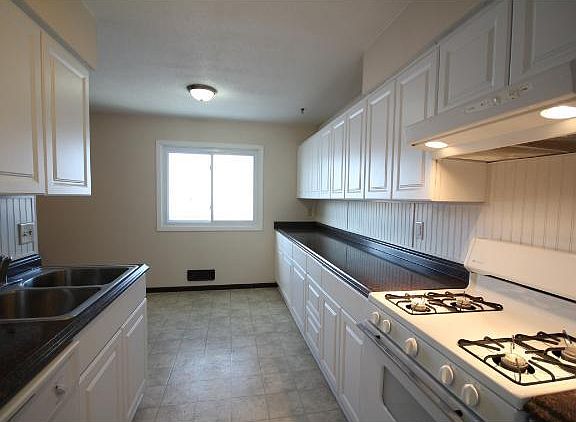 5th image of 7707 Whitney Dr