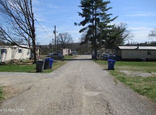 362/376 Oak Grove Rd, Madisonville, TN 37354