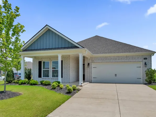 980 Mewborn Farm Dr, Oakland, TN 38060