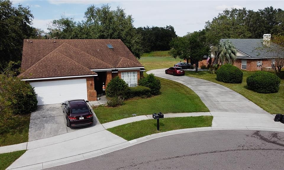 2nd image of 1301 Oak Bend Ct