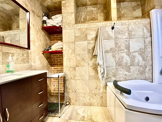 Rented by Voro NYC | media 37