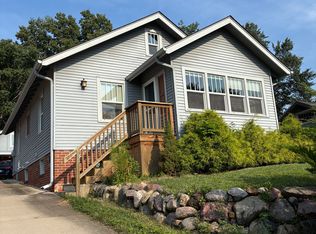 735 32nd St, Des Moines, IA 50312